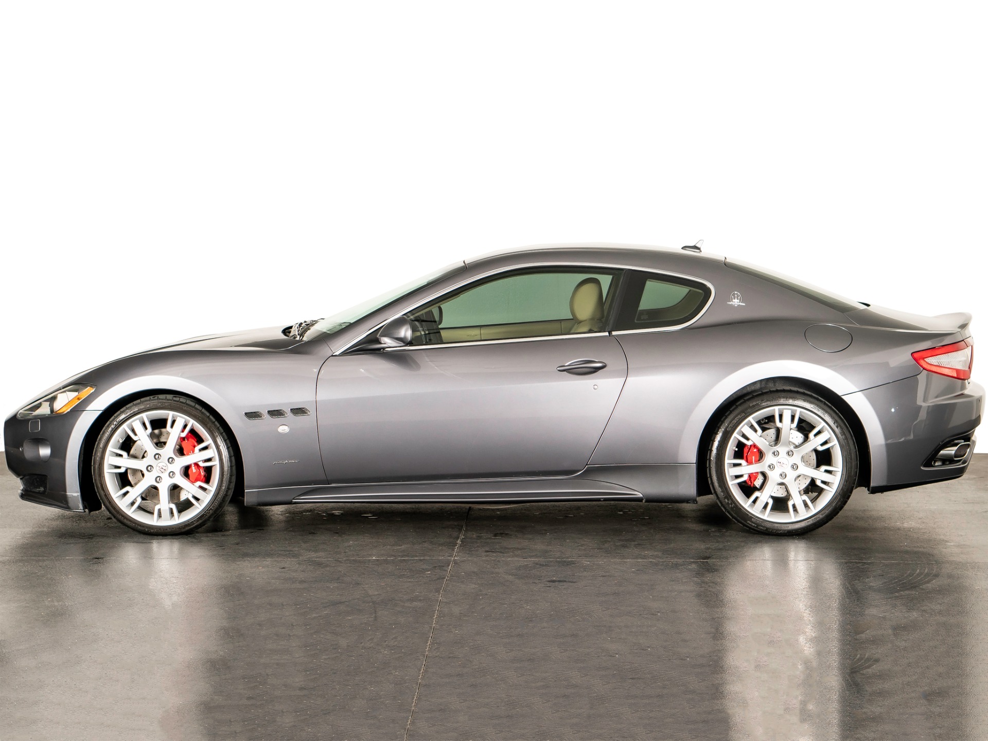 Used 2011 Maserati GranTurismo S For Sale (Sold) | Bentley Walnut